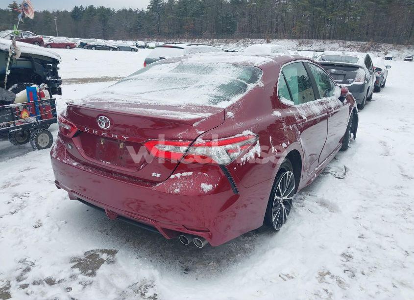 Photo 4 of 2018 Toyota Camry SE (VIN 4T1B11HK8JU521359)