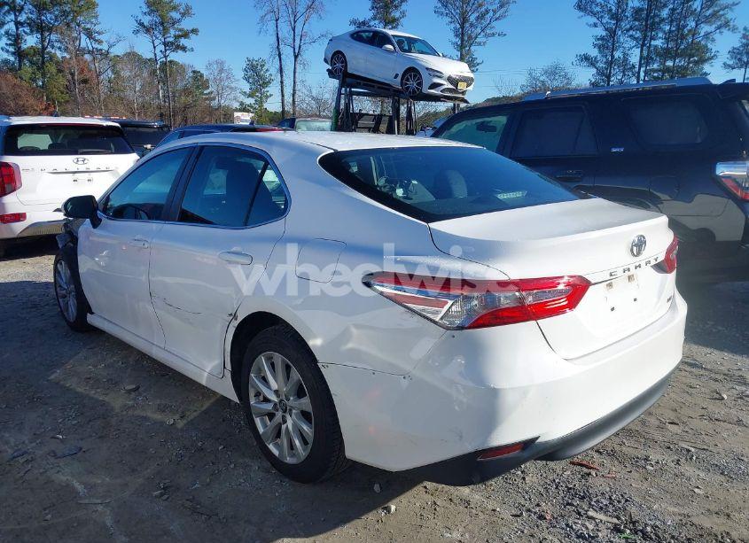 Photo 14 of 2018 Toyota Camry LE (VIN 4T1B11HK8JU545578)