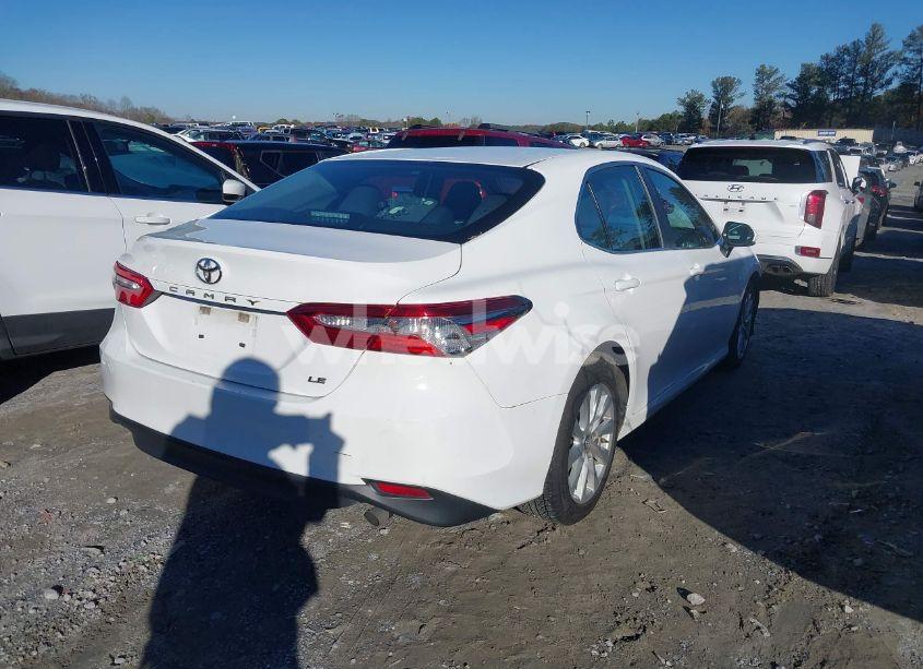 Photo 4 of 2018 Toyota Camry LE (VIN 4T1B11HK8JU545578)