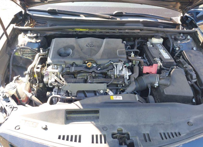 Photo 10 of 2018 Toyota Camry SE (VIN 4T1B11HK8JU551008)