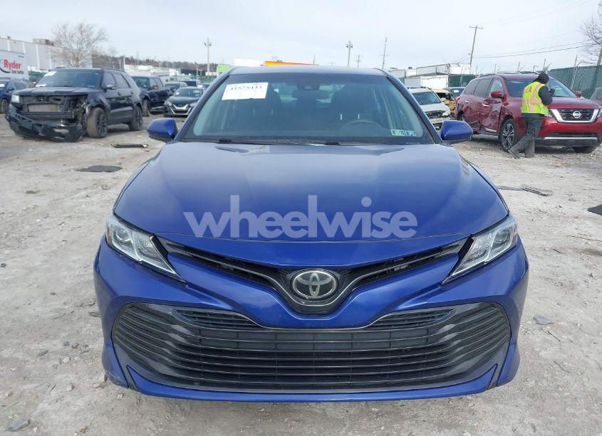 Photo 12 of 2018 Toyota Camry LE (VIN 4T1B11HK8JU566155)