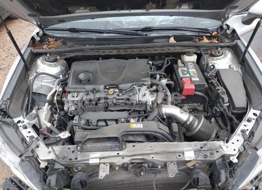 Photo 10 of 2018 Toyota Camry SE (VIN 4T1B11HK8JU566804)