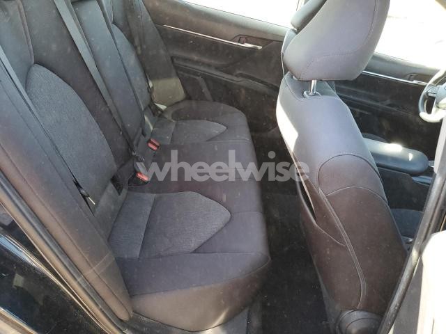 Photo 5 of 2018 TOYOTA CAMRY L (VIN 4T1B11HK8JU575809)