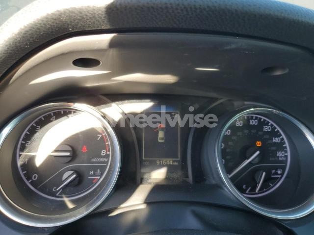 Photo 9 of 2018 TOYOTA CAMRY L (VIN 4T1B11HK8JU575809)