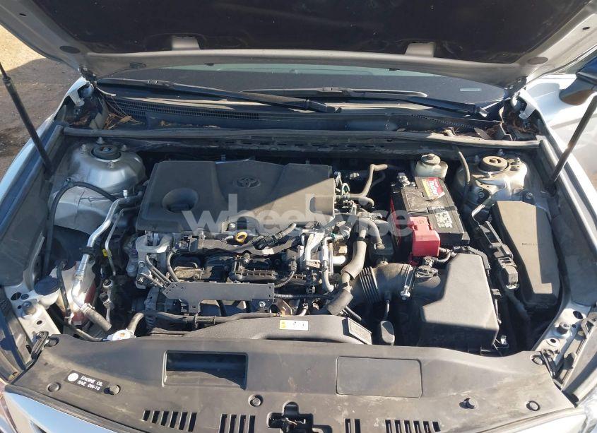 Photo 10 of 2018 Toyota Camry SE (VIN 4T1B11HK8JU602300)