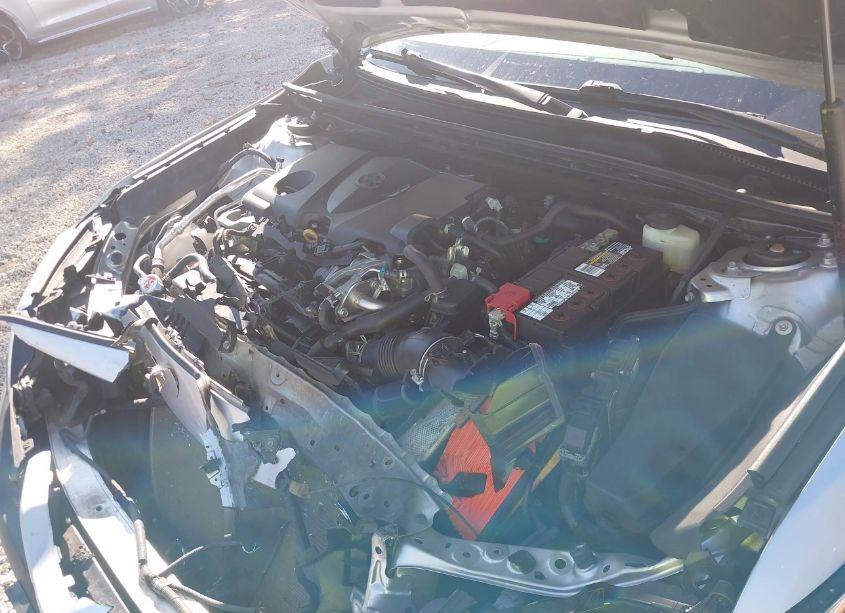 Photo 10 of 2018 Toyota Camry SE (VIN 4T1B11HK8JU605892)