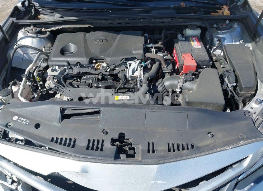 Photo 10 of 2018 Toyota Camry SE (VIN 4T1B11HK8JU625480)