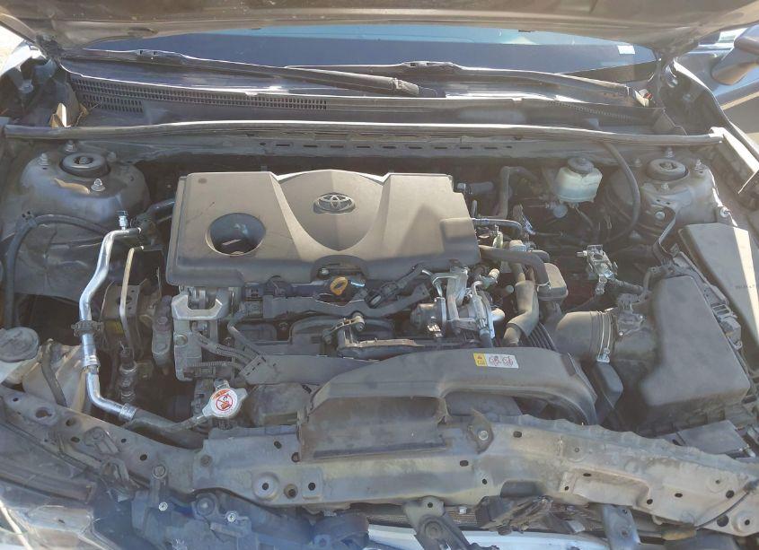 Photo 10 of 2018 Toyota Camry SE (VIN 4T1B11HK8JU645146)