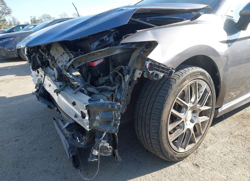 Photo 17 of 2018 Toyota Camry SE (VIN 4T1B11HK8JU645146)