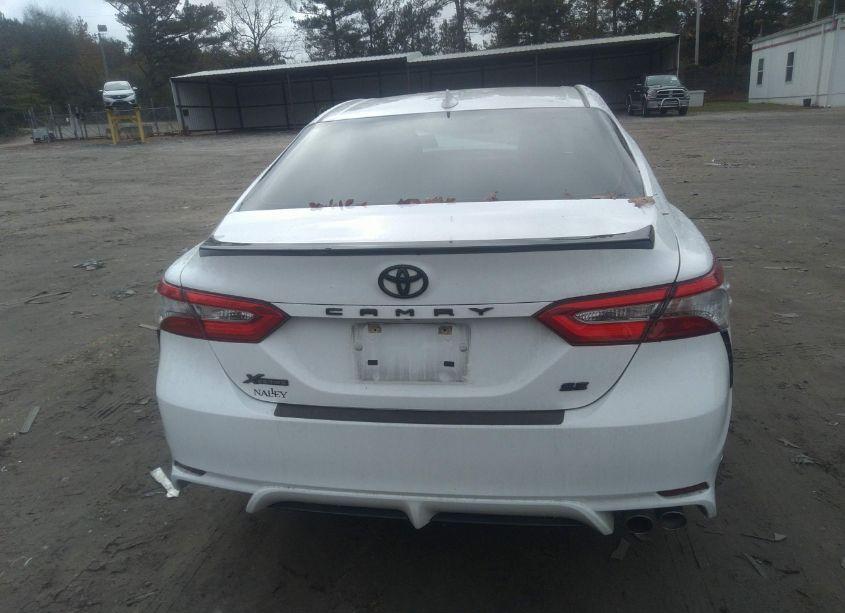 Photo 16 of 2019 Toyota Camry SE (VIN 4T1B11HK8KU167084)