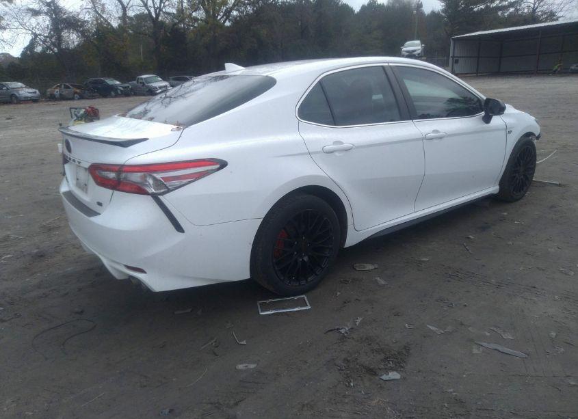 Photo 4 of 2019 Toyota Camry SE (VIN 4T1B11HK8KU167084)