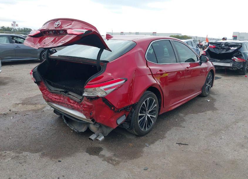 Photo 4 of 2019 Toyota Camry SE (VIN 4T1B11HK8KU177176)