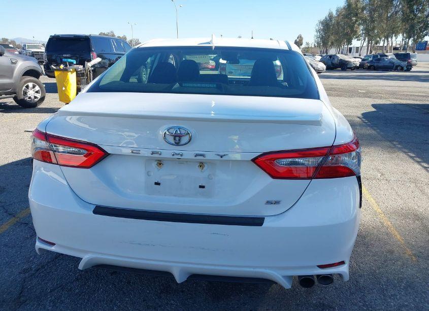 Photo 16 of 2019 Toyota Camry SE (VIN 4T1B11HK8KU178196)