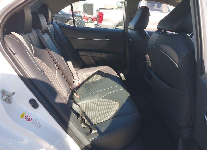 Photo 8 of 2019 Toyota Camry SE (VIN 4T1B11HK8KU178196)