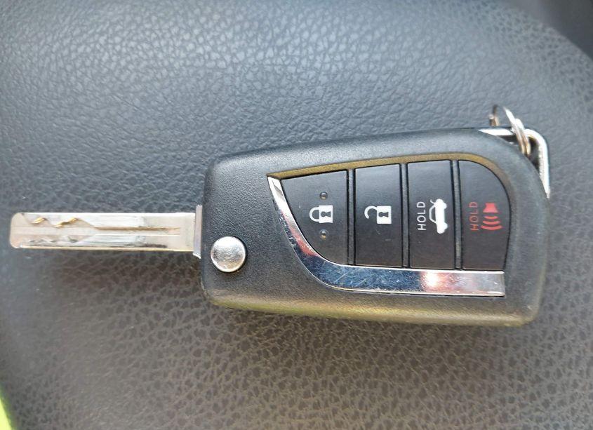 Photo 11 of 2019 Toyota Camry SE (VIN 4T1B11HK8KU180109)