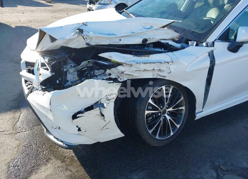 Photo 17 of 2019 Toyota Camry SE (VIN 4T1B11HK8KU181311)