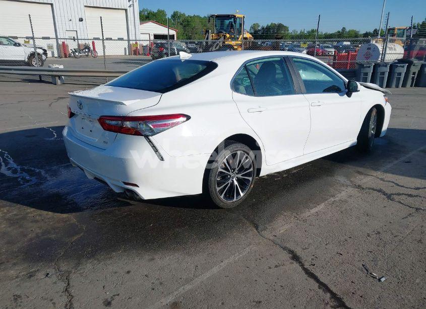 Photo 4 of 2019 Toyota Camry SE (VIN 4T1B11HK8KU181311)