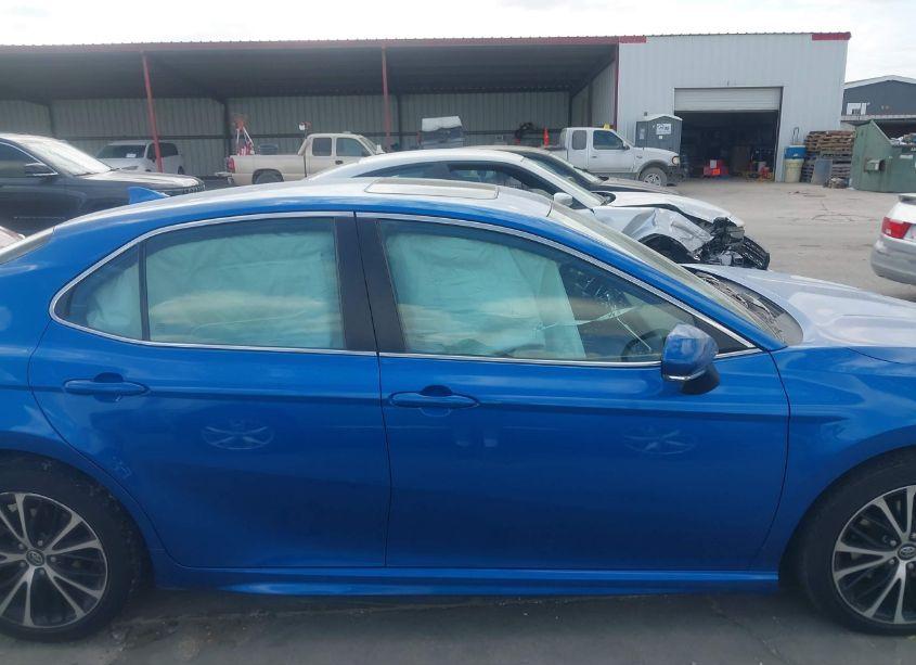 Photo 13 of 2019 Toyota Camry SE (VIN 4T1B11HK8KU187075)