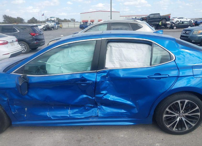 Photo 14 of 2019 Toyota Camry SE (VIN 4T1B11HK8KU187075)