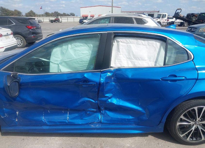 Photo 6 of 2019 Toyota Camry SE (VIN 4T1B11HK8KU187075)