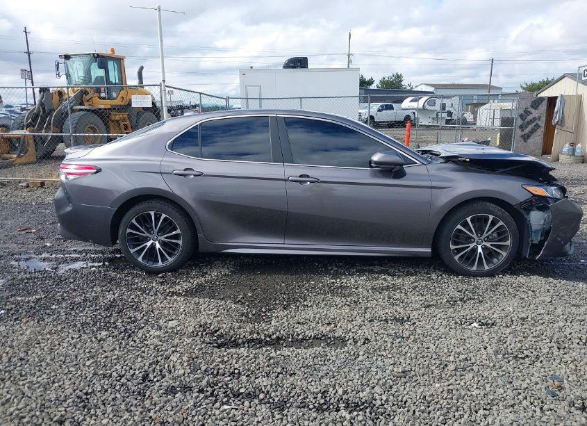 Photo 13 of 2019 Toyota Camry SE (VIN 4T1B11HK8KU206028)