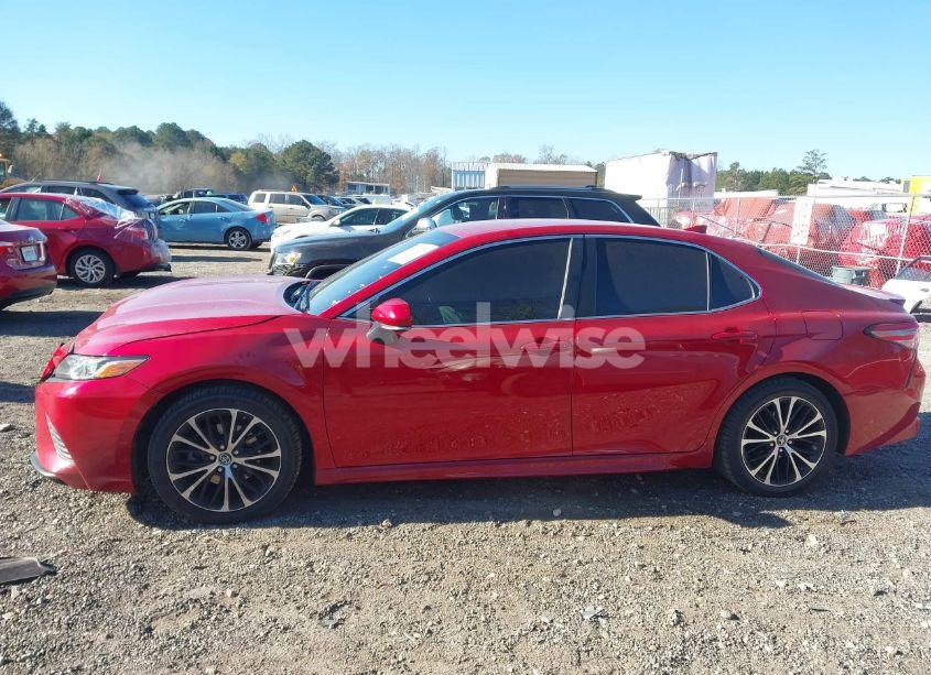 Photo 14 of 2019 Toyota Camry SE (VIN 4T1B11HK8KU214419)