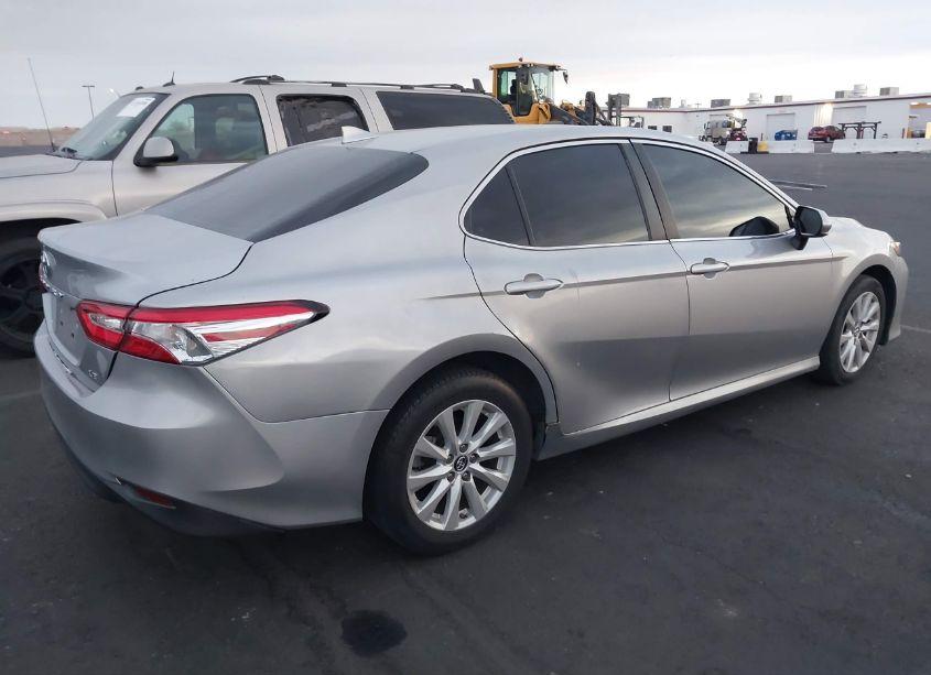 Photo 17 of 2019 Toyota Camry LE (VIN 4T1B11HK8KU219653)