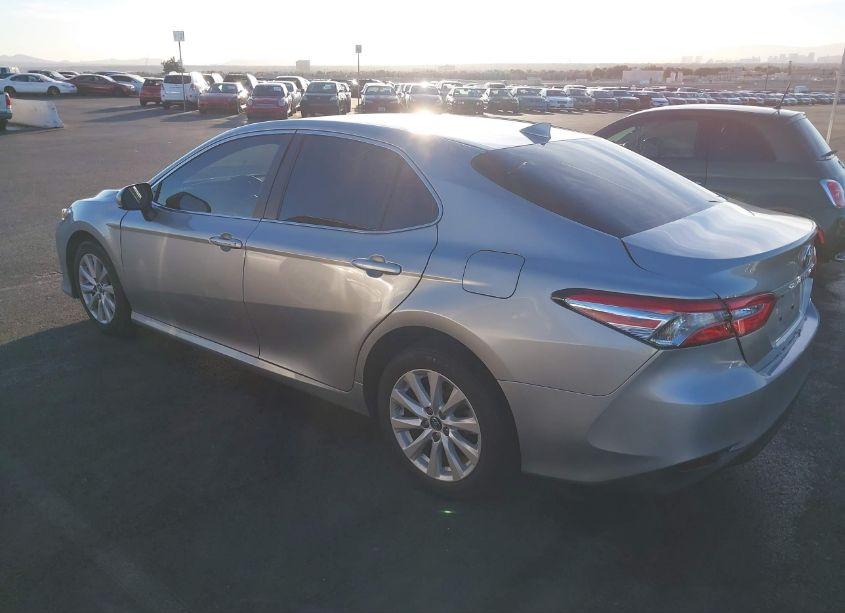 Photo 3 of 2019 Toyota Camry LE (VIN 4T1B11HK8KU219653)