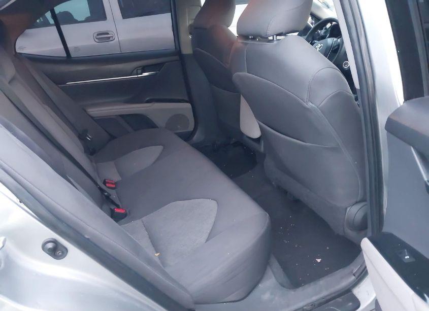 Photo 8 of 2019 Toyota Camry LE (VIN 4T1B11HK8KU219653)