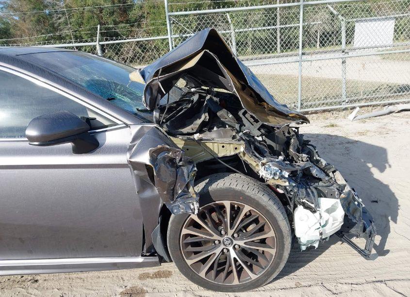 Photo 17 of 2019 Toyota Camry SE (VIN 4T1B11HK8KU223718)