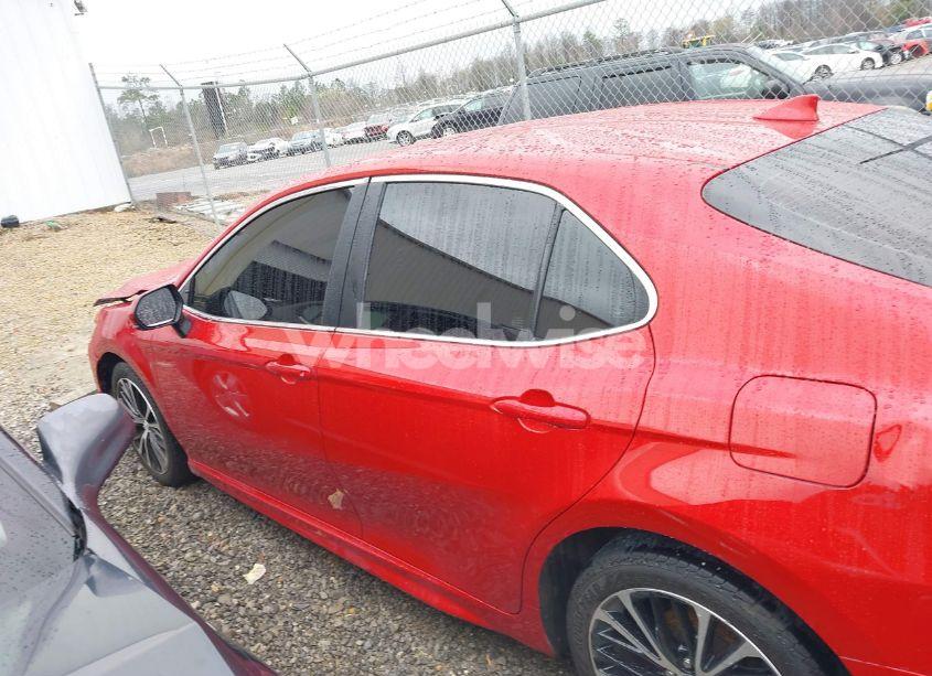 Photo 14 of 2019 Toyota Camry SE (VIN 4T1B11HK8KU224108)