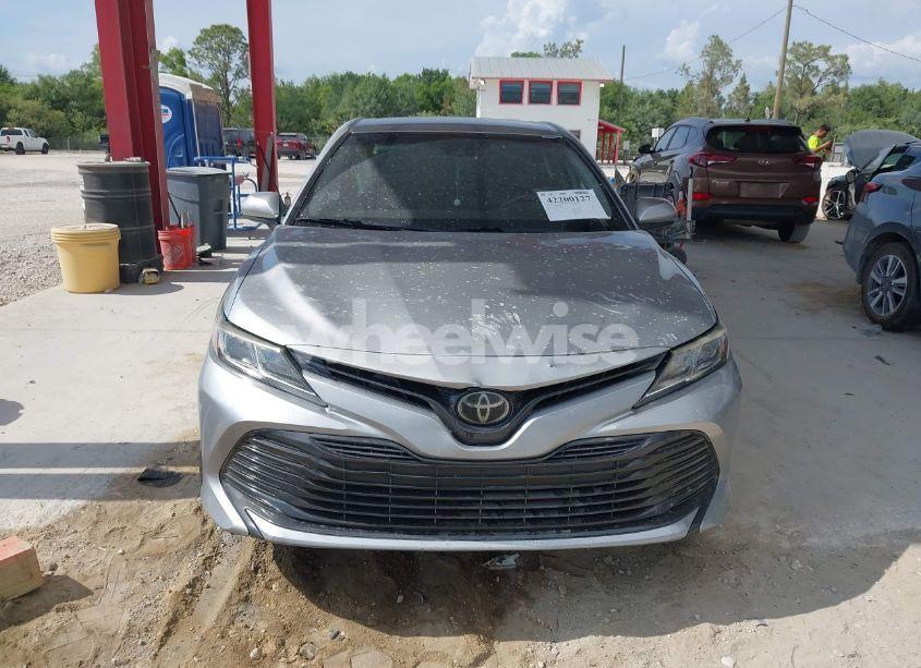 Photo 12 of 2019 Toyota Camry LE (VIN 4T1B11HK8KU228482)