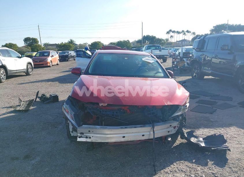 Photo 6 of 2019 Toyota Camry SE (VIN 4T1B11HK8KU231852)