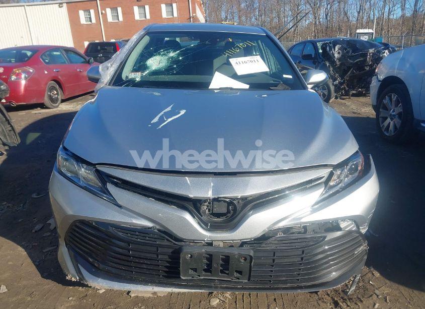 Photo 12 of 2019 Toyota Camry LE (VIN 4T1B11HK8KU242964)