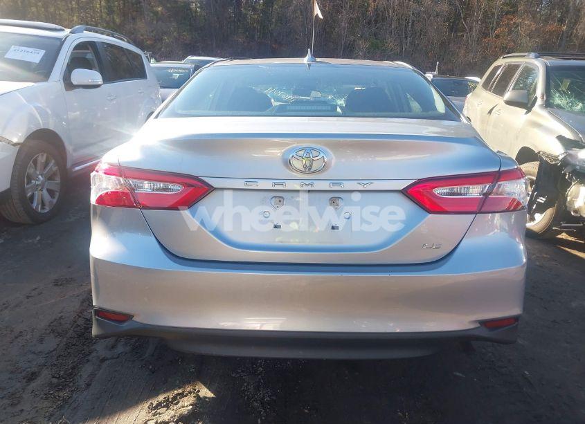 Photo 16 of 2019 Toyota Camry LE (VIN 4T1B11HK8KU242964)