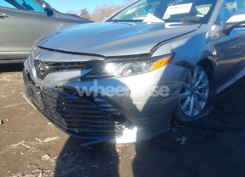 Photo 6 of 2019 Toyota Camry LE (VIN 4T1B11HK8KU242964)