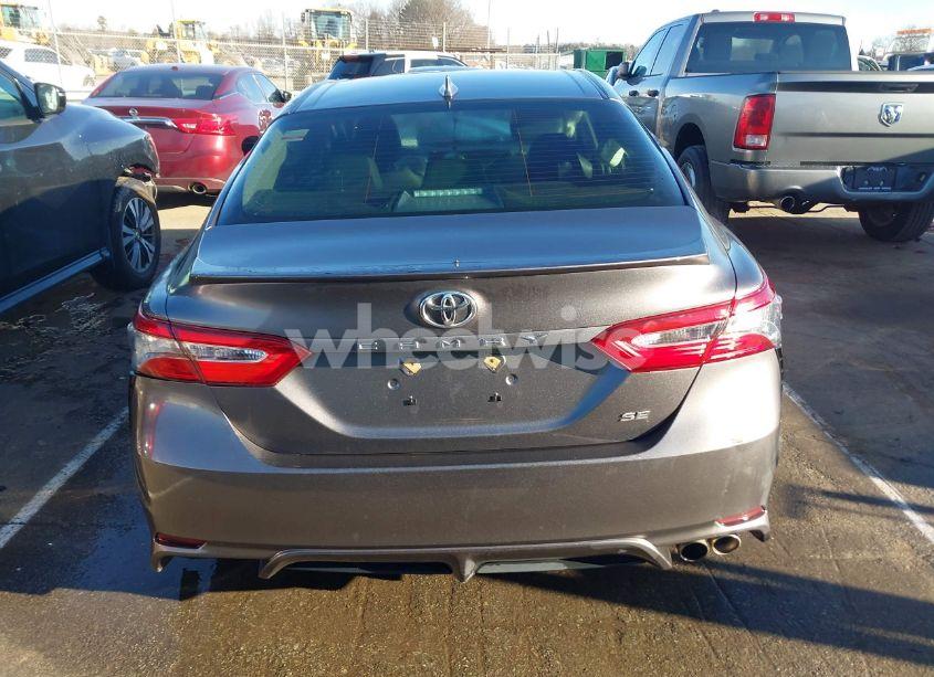Photo 16 of 2019 Toyota Camry SE (VIN 4T1B11HK8KU248618)