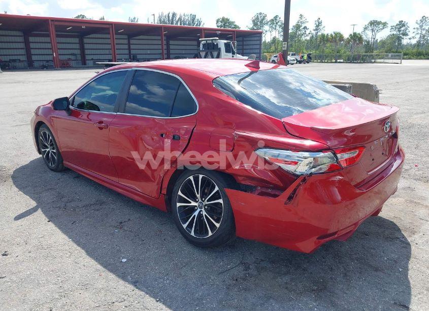 Photo 3 of 2019 Toyota Camry SE (VIN 4T1B11HK8KU277276)