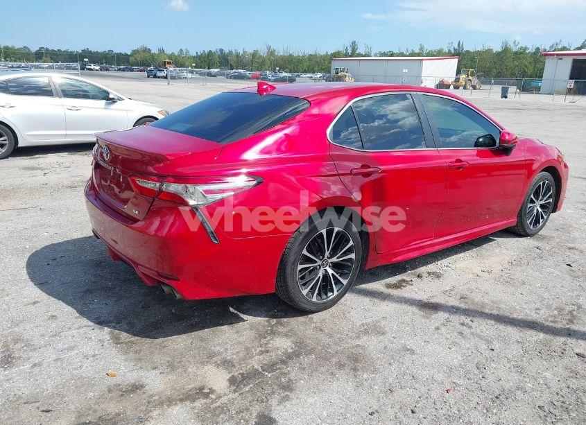 Photo 4 of 2019 Toyota Camry SE (VIN 4T1B11HK8KU277276)