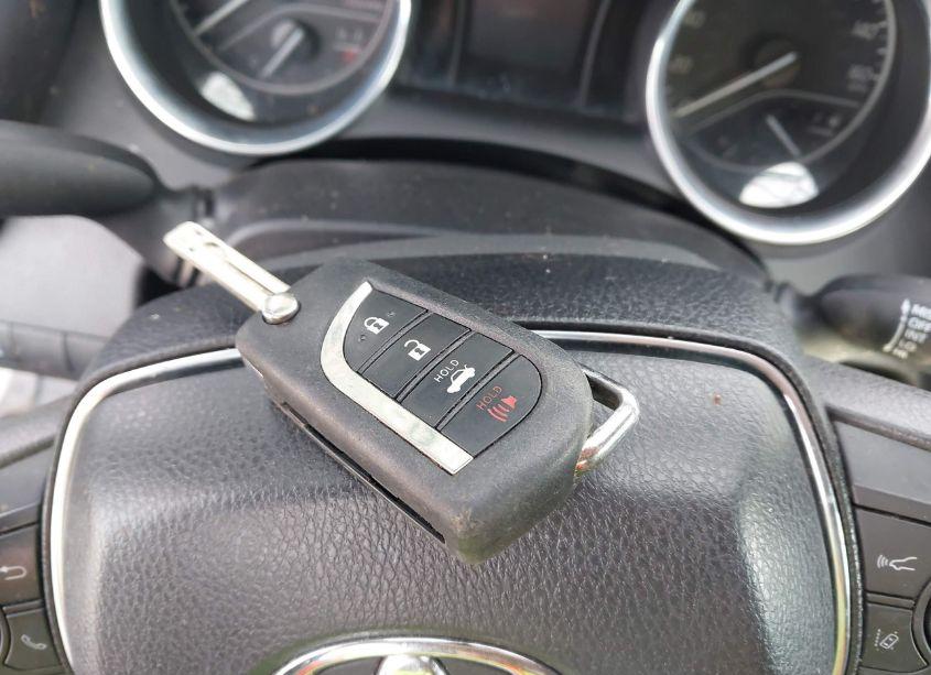 Photo 11 of 2019 Toyota Camry LE (VIN 4T1B11HK8KU688533)