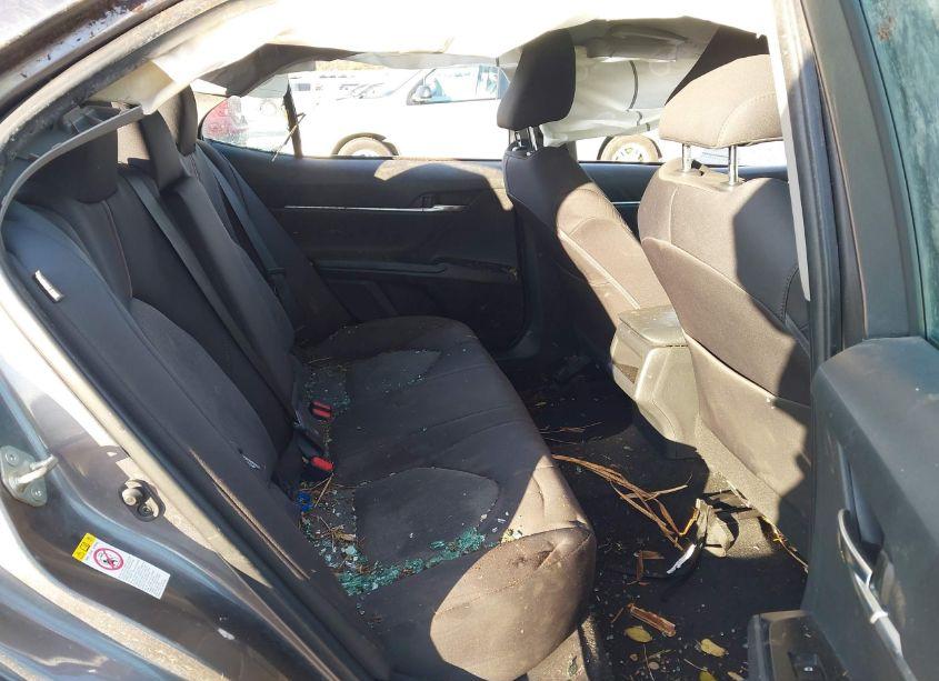 Photo 8 of 2019 Toyota Camry LE (VIN 4T1B11HK8KU688533)