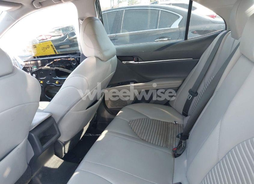 Photo 8 of 2019 Toyota Camry SE (VIN 4T1B11HK8KU691979)