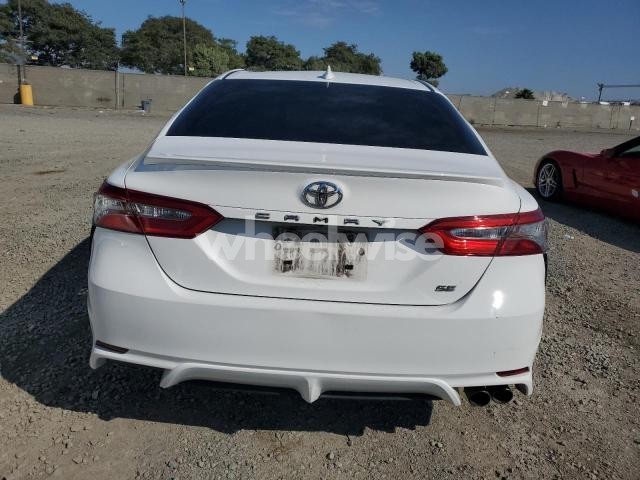 Photo 10 of 2019 TOYOTA CAMRY L (VIN 4T1B11HK8KU692758)