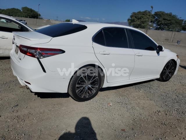 Photo 4 of 2019 TOYOTA CAMRY L (VIN 4T1B11HK8KU692758)