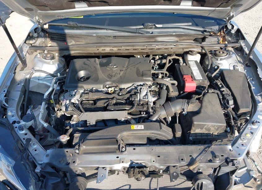 Photo 10 of 2019 Toyota Camry LE (VIN 4T1B11HK8KU693893)