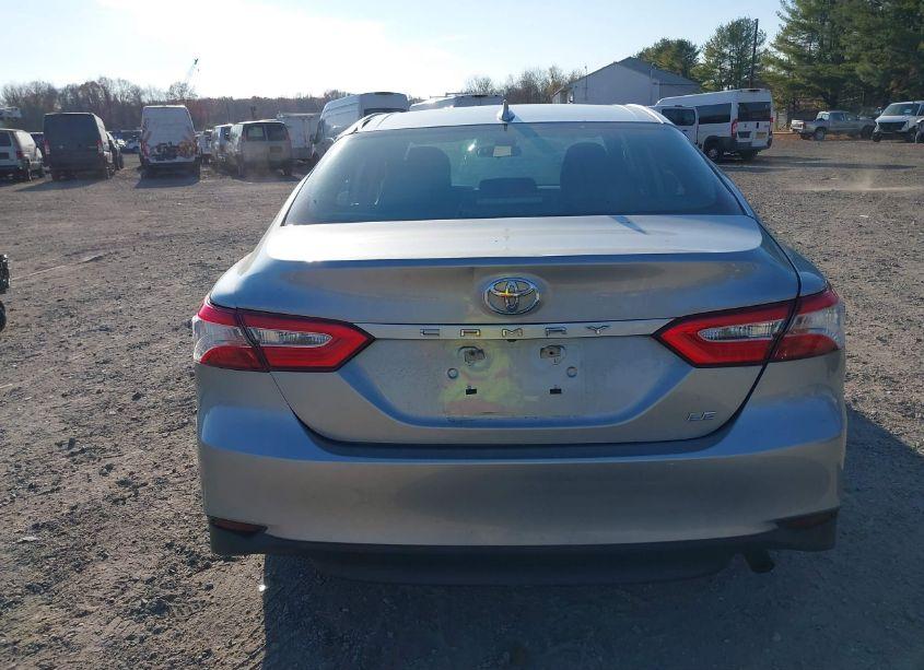 Photo 16 of 2019 Toyota Camry LE (VIN 4T1B11HK8KU693893)