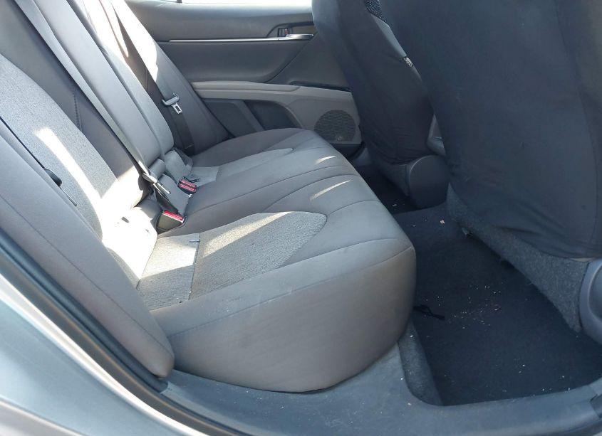 Photo 8 of 2019 Toyota Camry LE (VIN 4T1B11HK8KU693893)