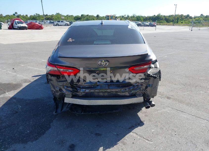 Photo 16 of 2019 Toyota Camry SE (VIN 4T1B11HK8KU695076)