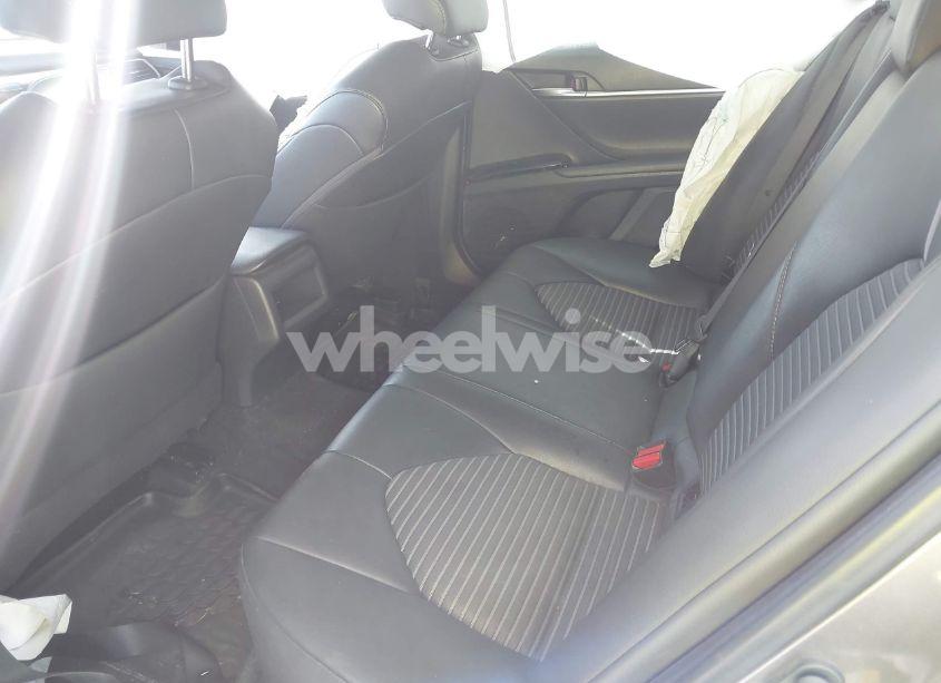 Photo 8 of 2019 Toyota Camry SE (VIN 4T1B11HK8KU695076)