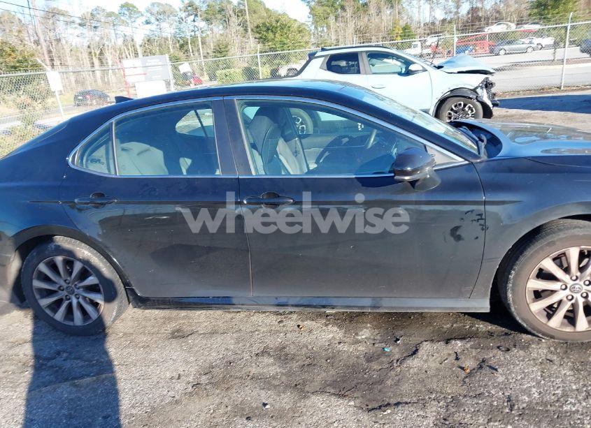 Photo 13 of 2019 Toyota Camry LE (VIN 4T1B11HK8KU703709)